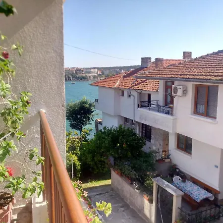 Farlalievi Gasthuis 3*