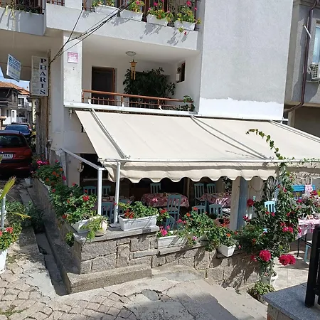Πανσιόν Farlalievi Σωζόπολη